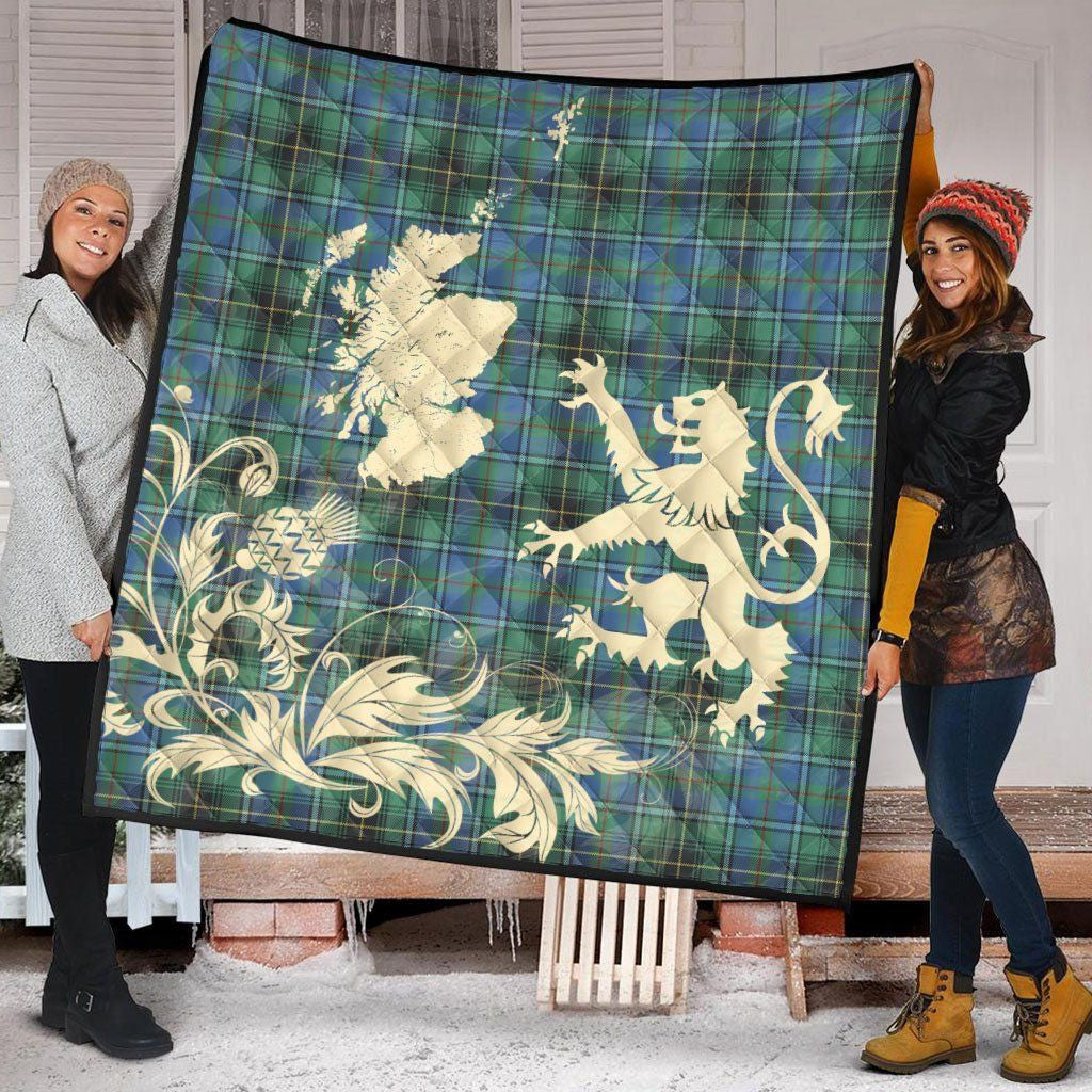 Lamont Ancient Tartan Crest Premium Quilt - Celtic Thistle Style