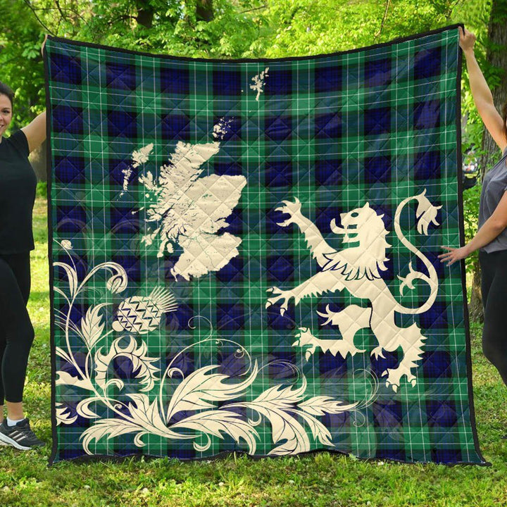 Scottish Abercrombie Clan Tartan Quilt Rampant Lion with Thistle Tartan Plaid 1