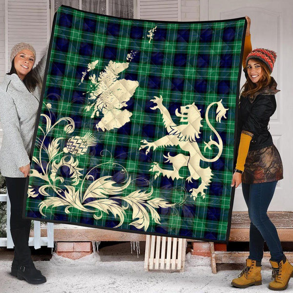 Scottish Abercrombie Clan Tartan Quilt Rampant Lion with Thistle Tartan Plaid 2