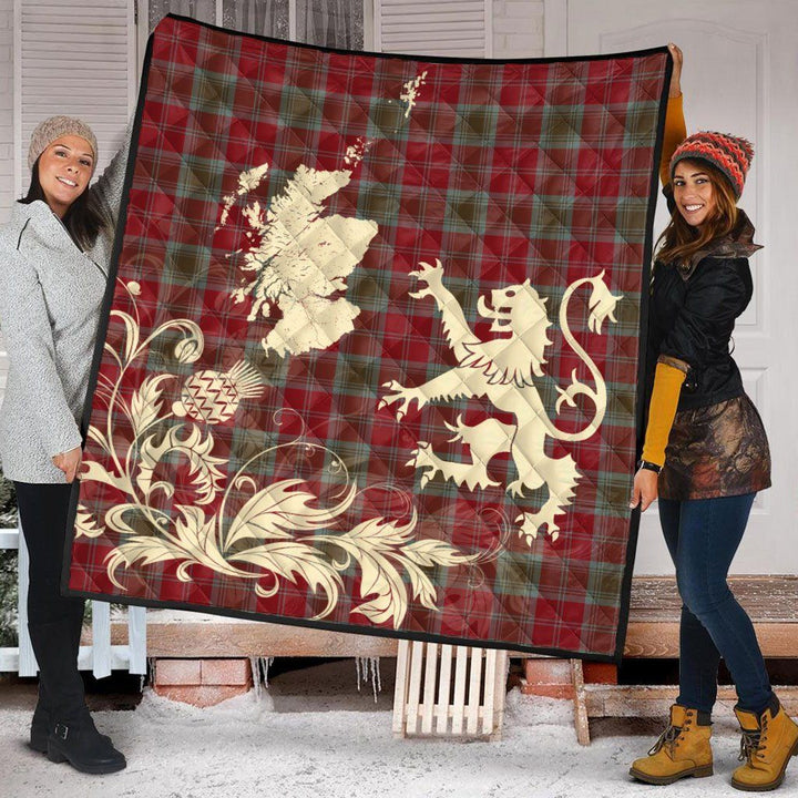 Scottish Lindsay Weathered Clan Tartan Quilt Rampant Lion with Thistle Tartan Plaid 2