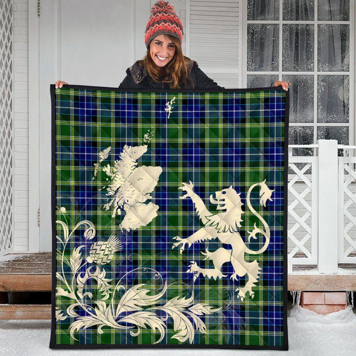 Scottish MacKellar Clan Tartan Quilt Rampant Lion with Thistle Tartan Plaid 3