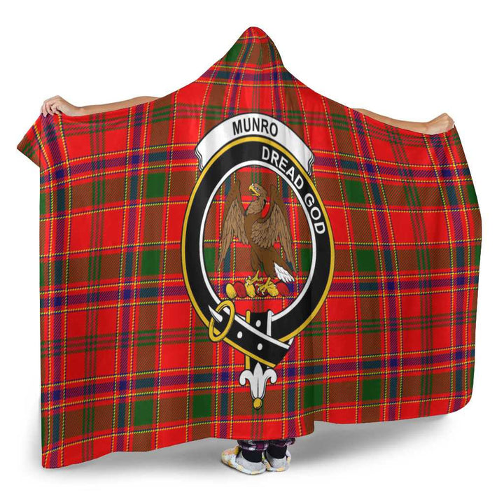 Scottish Munro Clan Crest Tartan Hooded Blanket Tartan Plaid 2