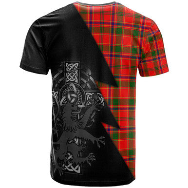 Scottish Munro Clan Crest Tartan T-Shirt - Lion Rampant Celtic Cross Flash Style Back Side Tartan Plaid