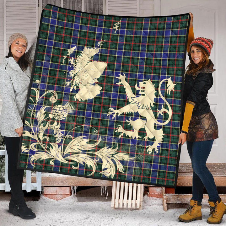 Scottish Ogilvie Hunting Modern Clan Tartan Quilt Rampant Lion with Thistle Tartan Plaid 2