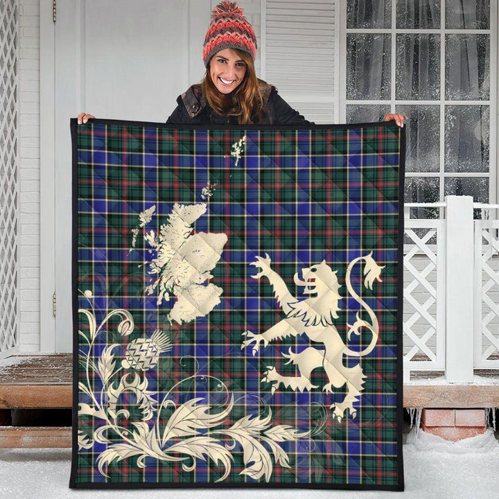 Scottish Ogilvie Hunting Modern Clan Tartan Quilt Rampant Lion with Thistle Tartan Plaid 3