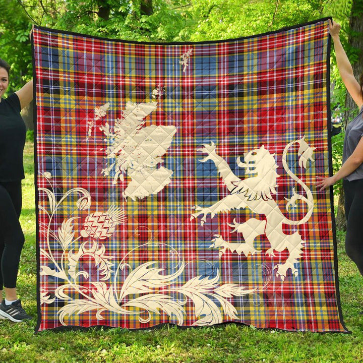 Scottish Ogilvie of Airlie Ancient Clan Tartan Quilt Rampant Lion with Thistle Tartan Plaid 1