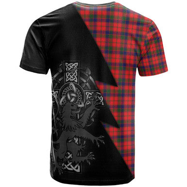 Scottish Robertson Clan Crest Tartan T-Shirt - Lion Rampant Celtic Cross Flash Style Back Side Tartan Plaid