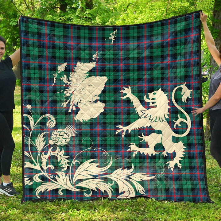Scottish Urquhart Broad Red Ancient Clan Tartan Quilt Rampant Lion with Thistle Tartan Plaid 1